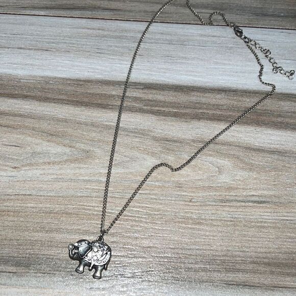 Rhinestone Elephant Set In Silver Tone Happy Elephant - Picture 3 of 5